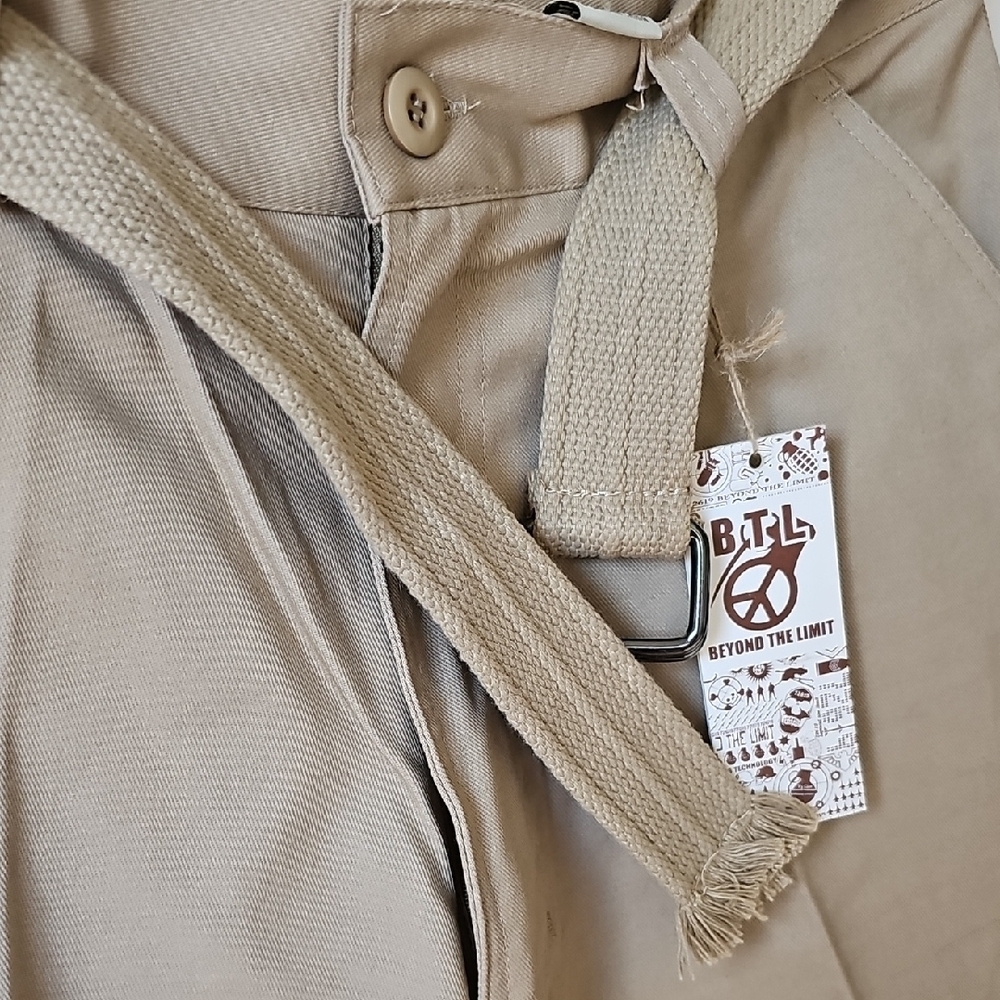 Men's Tan Cargo Shorts - Picture 5 of 5